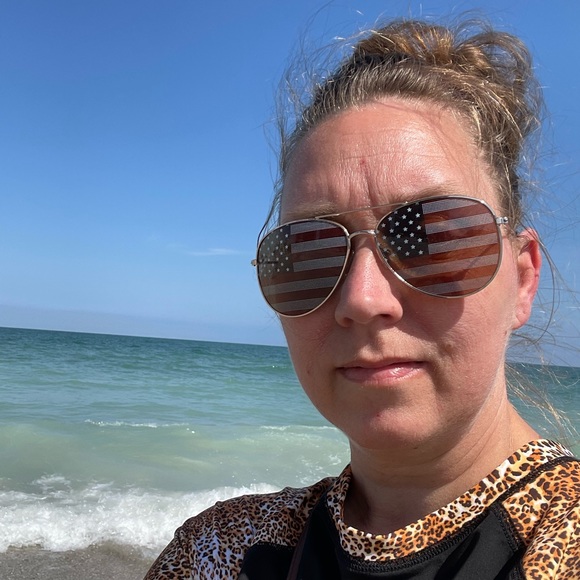 Meet your Posher, Lisa - Picture 10 of 10